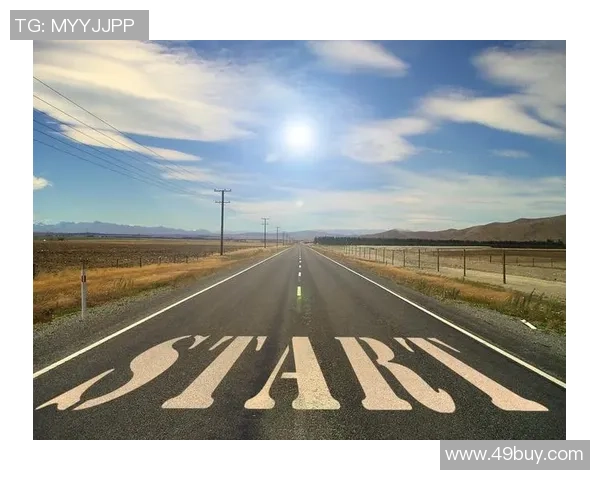 《从草根到巅峰：解析足球明星们背后的奋斗与荣耀》