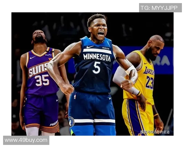 安东尼·爱德华兹：从飞行员到银幕英雄的传奇人生与成长历程