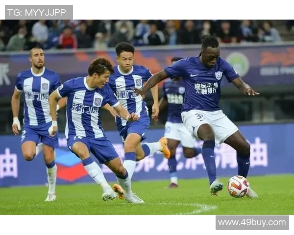 津门虎与沧州雄狮激烈对决展现中超精彩竞争局面 津门虎与沧州雄狮激烈对决展现中超精彩竞争局面