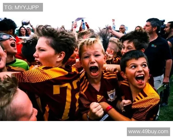 美加墨联合举办世界杯:跨越国界的足球盛宴与历史性机遇 美加墨联合举办世界杯:跨越国界的足球盛宴与历史性机遇